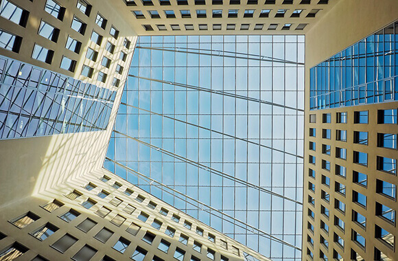 Glass curtain wall